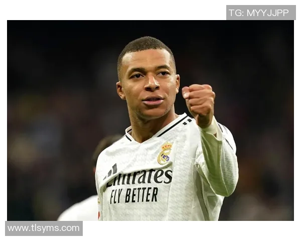 哪位世界足坛巨星真正以热爱足球为生命动力的感人故事探索