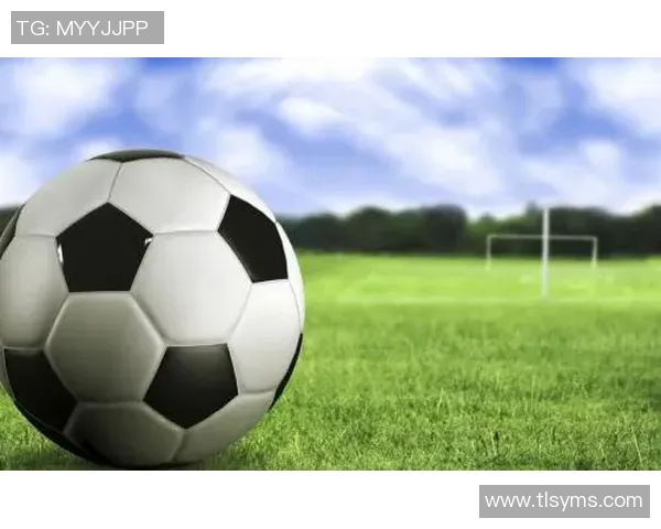 球星卡中的足球折射艺术与收藏价值探秘